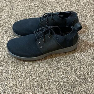 Duluth Trading Co Black Sneakers Minimalist Design Men’s Shoes Size 13